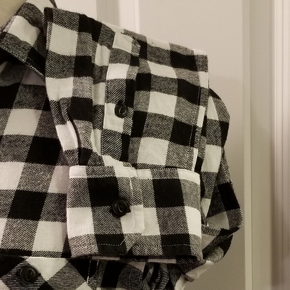 Mossimo Athletic Fit Flannel Shirt - Picture 4 of 6
